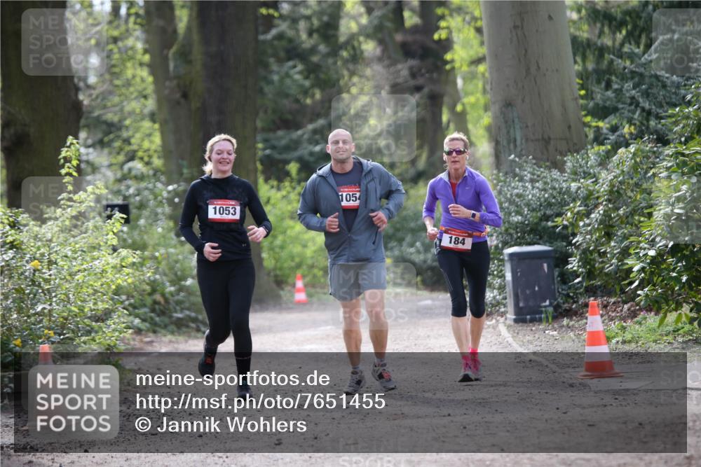 13.04.2025 - Hammer Lauf Jannik Wohlers http://msf.ph/oto/7651455 13.04.2025 10:48:56 Laufen 1053, 1054, 184 meine-sportfotos.de