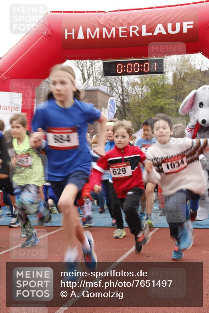 13.04.2025 - Hammer Lauf A. Gomolzig http://msf.ph/oto/7651497 13.04.2025 09:18:09 Ziel 403, 424, 457, 458, 478, 508, 535, 541, 594, 610, 613, 629, 657, 672, 687, 700, 701, 755, 774, 780, 782, 783, 784, 785, 786, 787, 789, 793, 799, 800, 801, 811, 814, 822, 825, 847, 849, 861, 870, 877, 883, 887, 891, 892, 894, 898, 907, 909, 910, 918, 925, 928, 930, 931, 932, 933, 944, 952, 968, 972, 978, 984, 985, 988, 996, 1012, 1020, 1034, 1037, 1038, 1056, 1058, 1072, 1073, 1089, 1102, 1116, 1133, 1159 meine-sportfotos.de