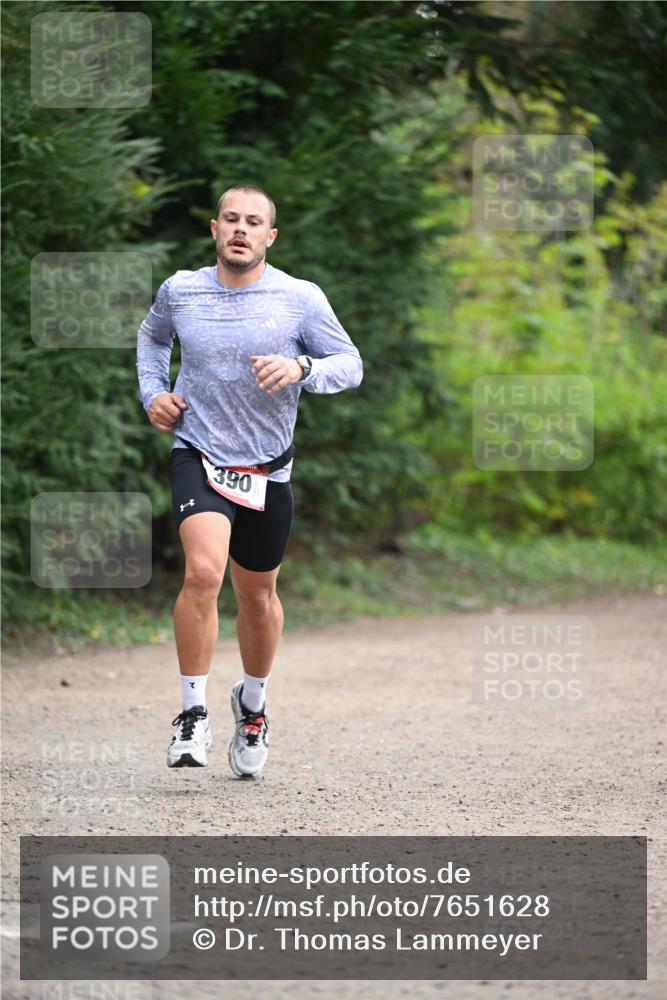 13.04.2025 - Hammer Lauf Dr. Thomas Lammeyer http://msf.ph/oto/7651628 13.04.2025 10:28:46 Laufen 390 meine-sportfotos.de