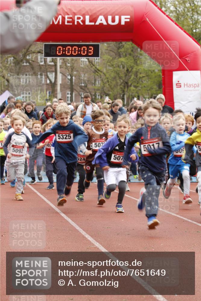 13.04.2025 - Hammer Lauf A. Gomolzig http://msf.ph/oto/7651649 13.04.2025 09:08:27 Ziel  meine-sportfotos.de
