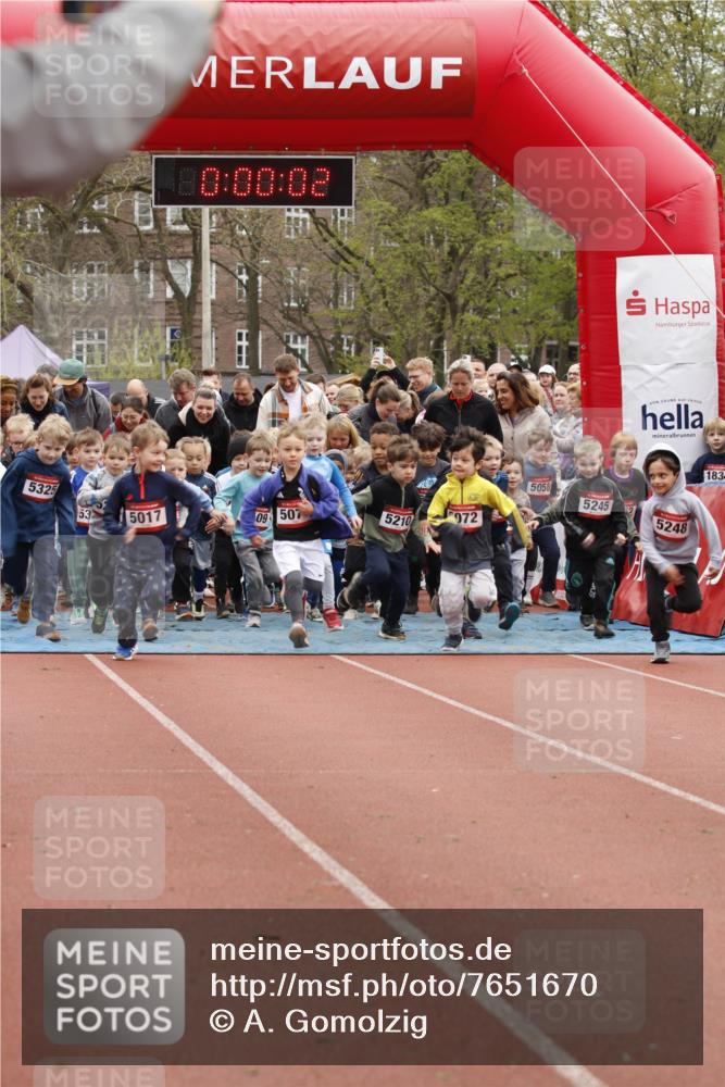 13.04.2025 - Hammer Lauf A. Gomolzig http://msf.ph/oto/7651670 13.04.2025 09:08:25 Ziel  meine-sportfotos.de