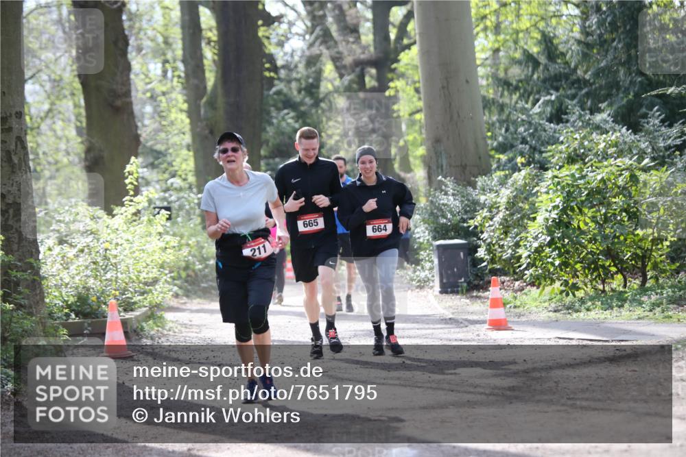 13.04.2025 - Hammer Lauf Jannik Wohlers http://msf.ph/oto/7651795 13.04.2025 10:47:25 Laufen 211, 665, 664 meine-sportfotos.de