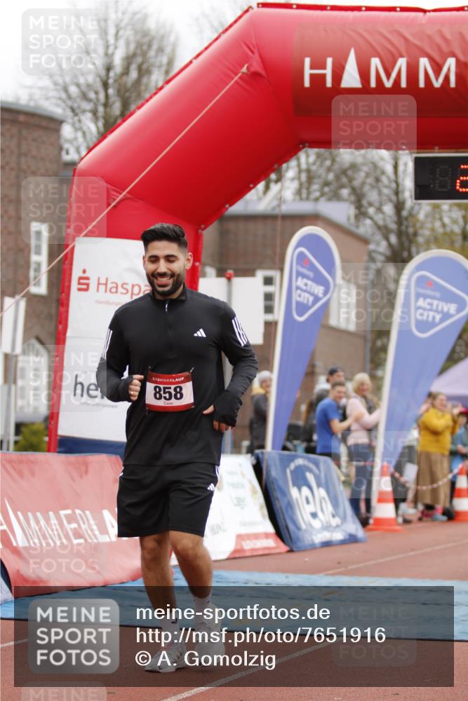 13.04.2025 - Hammer Lauf A. Gomolzig http://msf.ph/oto/7651916 13.04.2025 13:51:56 Ziel 858 meine-sportfotos.de