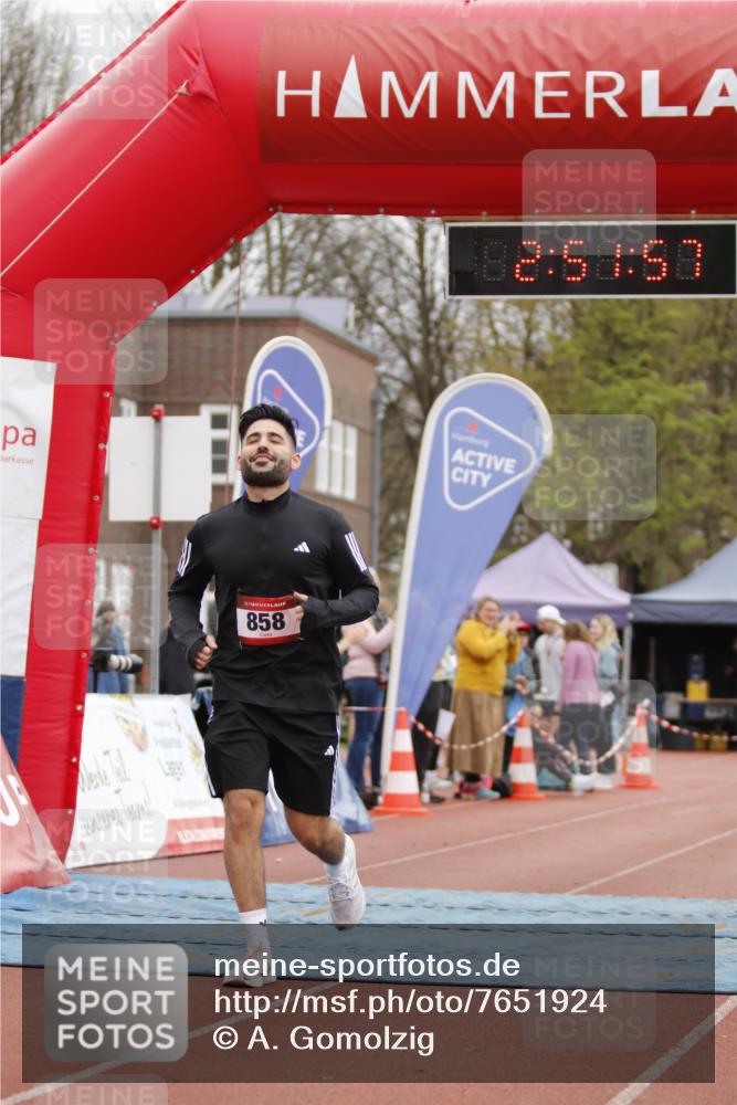 13.04.2025 - Hammer Lauf A. Gomolzig http://msf.ph/oto/7651924 13.04.2025 13:51:55 Ziel 858 meine-sportfotos.de