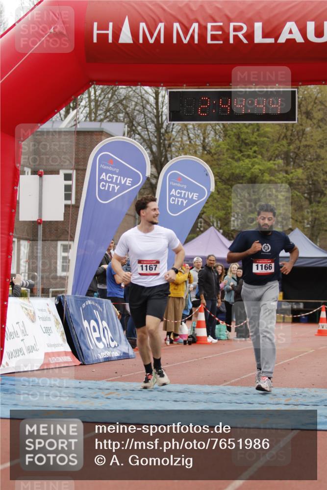 13.04.2025 - Hammer Lauf A. Gomolzig http://msf.ph/oto/7651986 13.04.2025 13:44:43 Ziel 1166, 1167 meine-sportfotos.de