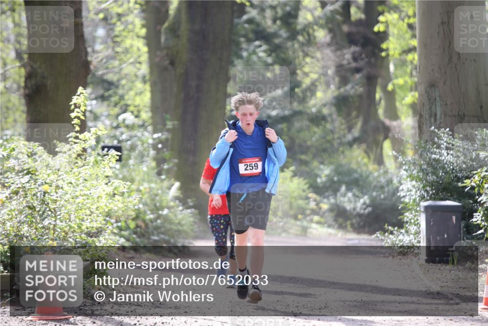 13.04.2025 - Hammer Lauf Jannik Wohlers http://msf.ph/oto/7652033 13.04.2025 10:46:03 Laufen 259 meine-sportfotos.de