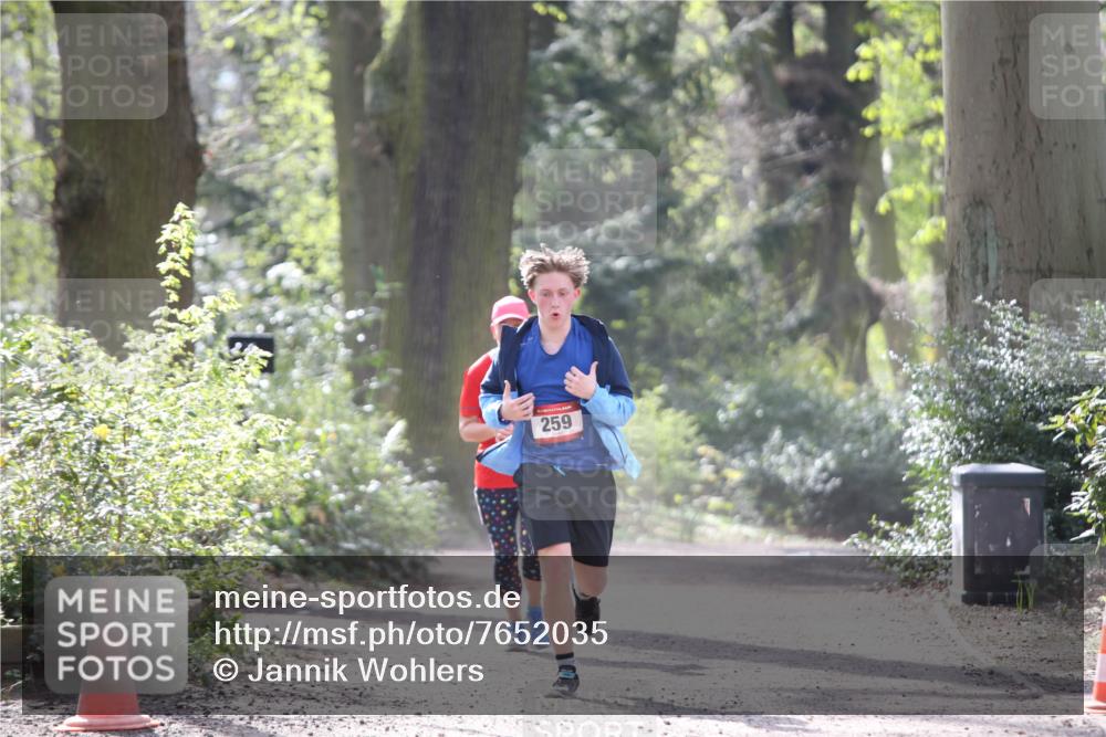 13.04.2025 - Hammer Lauf Jannik Wohlers http://msf.ph/oto/7652035 13.04.2025 10:46:03 Laufen 259 meine-sportfotos.de