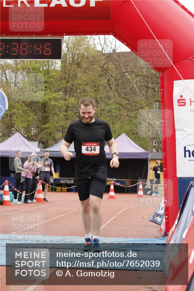 13.04.2025 - Hammer Lauf A. Gomolzig http://msf.ph/oto/7652039 13.04.2025 13:38:45 Ziel 434 meine-sportfotos.de