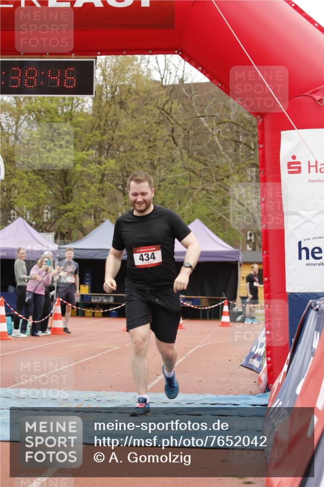 13.04.2025 - Hammer Lauf A. Gomolzig http://msf.ph/oto/7652042 13.04.2025 13:38:44 Ziel 434 meine-sportfotos.de