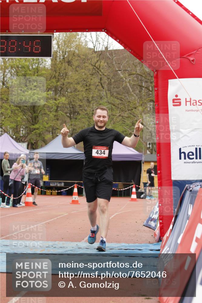 13.04.2025 - Hammer Lauf A. Gomolzig http://msf.ph/oto/7652046 13.04.2025 13:38:44 Ziel 434 meine-sportfotos.de