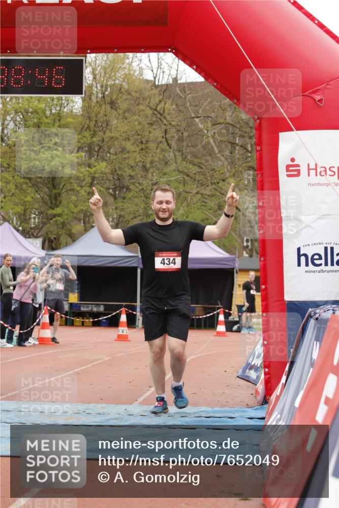 13.04.2025 - Hammer Lauf A. Gomolzig http://msf.ph/oto/7652049 13.04.2025 13:38:44 Ziel 434 meine-sportfotos.de