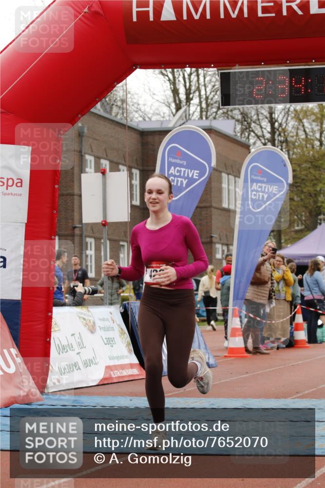 13.04.2025 - Hammer Lauf A. Gomolzig http://msf.ph/oto/7652070 13.04.2025 13:34:13 Ziel 426 meine-sportfotos.de