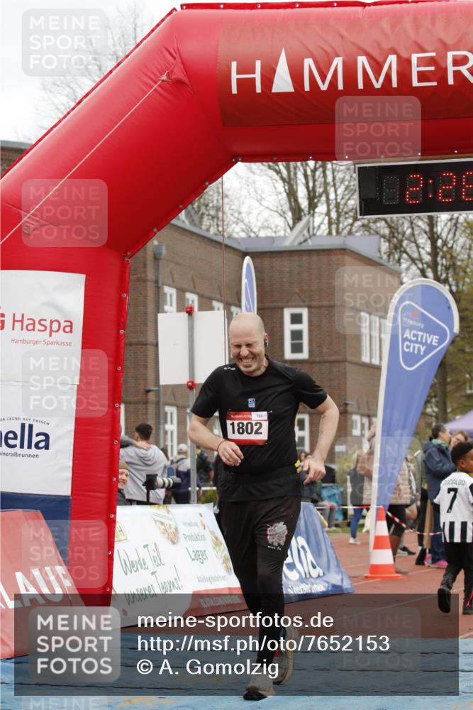 13.04.2025 - Hammer Lauf A. Gomolzig http://msf.ph/oto/7652153 13.04.2025 13:28:18 Ziel 1802 meine-sportfotos.de