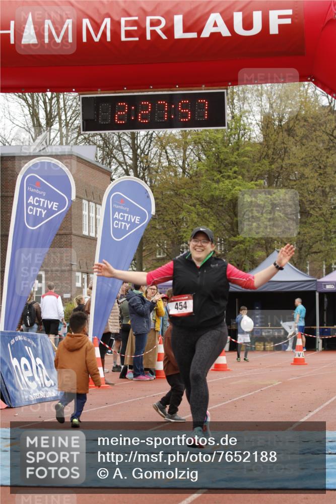 13.04.2025 - Hammer Lauf A. Gomolzig http://msf.ph/oto/7652188 13.04.2025 13:27:55 Ziel 454 meine-sportfotos.de