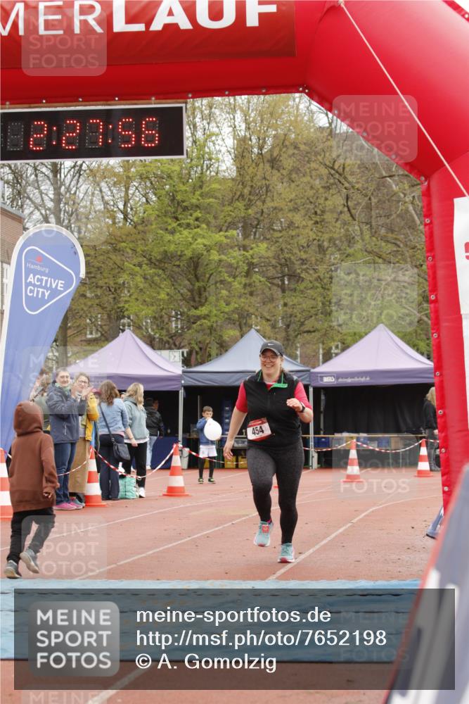 13.04.2025 - Hammer Lauf A. Gomolzig http://msf.ph/oto/7652198 13.04.2025 13:27:54 Ziel 454 meine-sportfotos.de