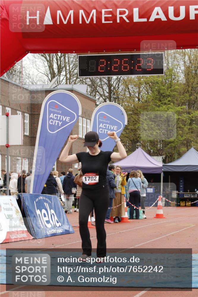 13.04.2025 - Hammer Lauf A. Gomolzig http://msf.ph/oto/7652242 13.04.2025 13:26:21 Ziel 1702 meine-sportfotos.de
