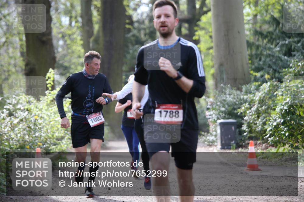 13.04.2025 - Hammer Lauf Jannik Wohlers http://msf.ph/oto/7652299 13.04.2025 10:44:37 Laufen 1993, 1788 meine-sportfotos.de
