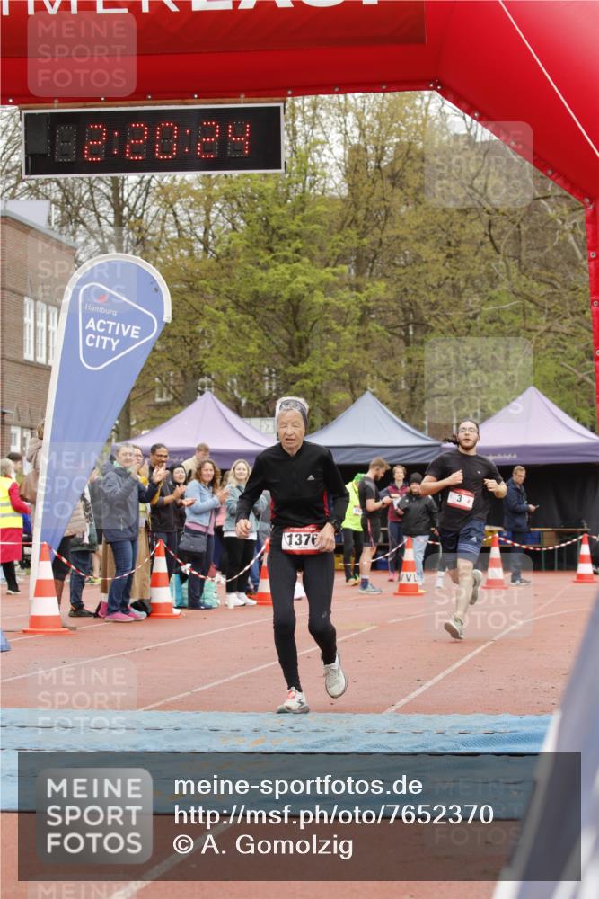 13.04.2025 - Hammer Lauf A. Gomolzig http://msf.ph/oto/7652370 13.04.2025 13:20:22 Ziel 3, 1376 meine-sportfotos.de