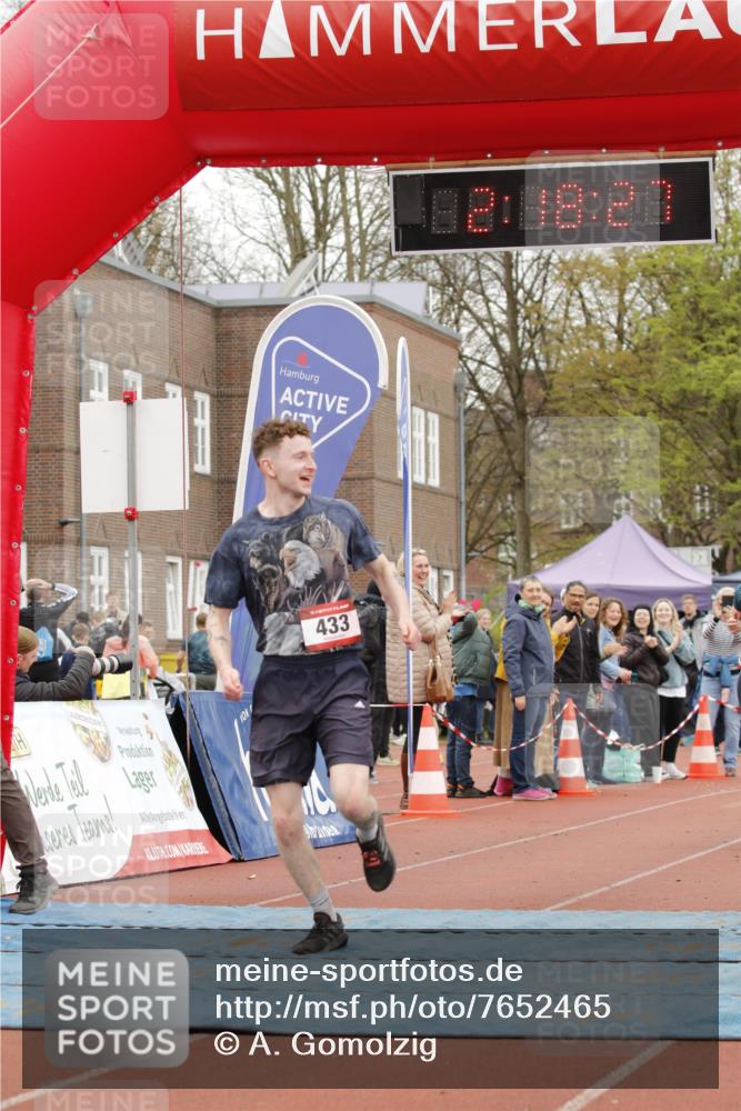 13.04.2025 - Hammer Lauf A. Gomolzig http://msf.ph/oto/7652465 13.04.2025 13:18:26 Ziel 7, 319, 433 meine-sportfotos.de