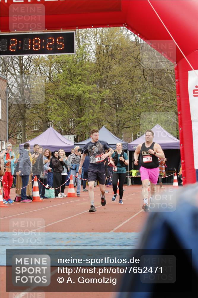 13.04.2025 - Hammer Lauf A. Gomolzig http://msf.ph/oto/7652471 13.04.2025 13:18:24 Ziel 7, 271, 319, 327, 433 meine-sportfotos.de