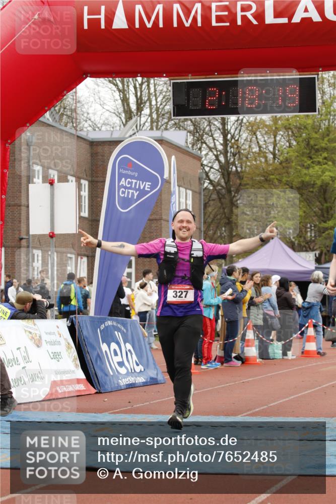 13.04.2025 - Hammer Lauf A. Gomolzig http://msf.ph/oto/7652485 13.04.2025 13:18:18 Ziel 271, 327 meine-sportfotos.de