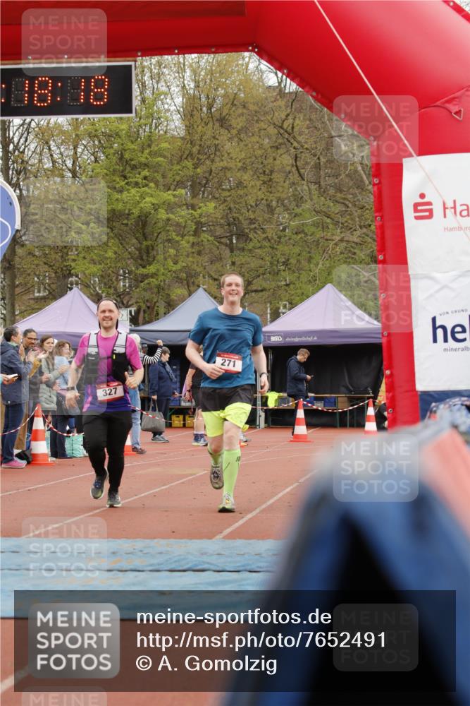 13.04.2025 - Hammer Lauf A. Gomolzig http://msf.ph/oto/7652491 13.04.2025 13:18:16 Ziel 271, 327 meine-sportfotos.de