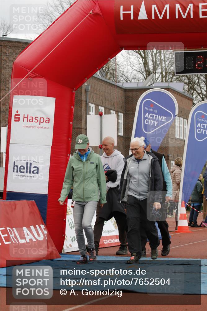 13.04.2025 - Hammer Lauf A. Gomolzig http://msf.ph/oto/7652504 13.04.2025 13:18:04 Ziel 2002, 2003, 2004 meine-sportfotos.de