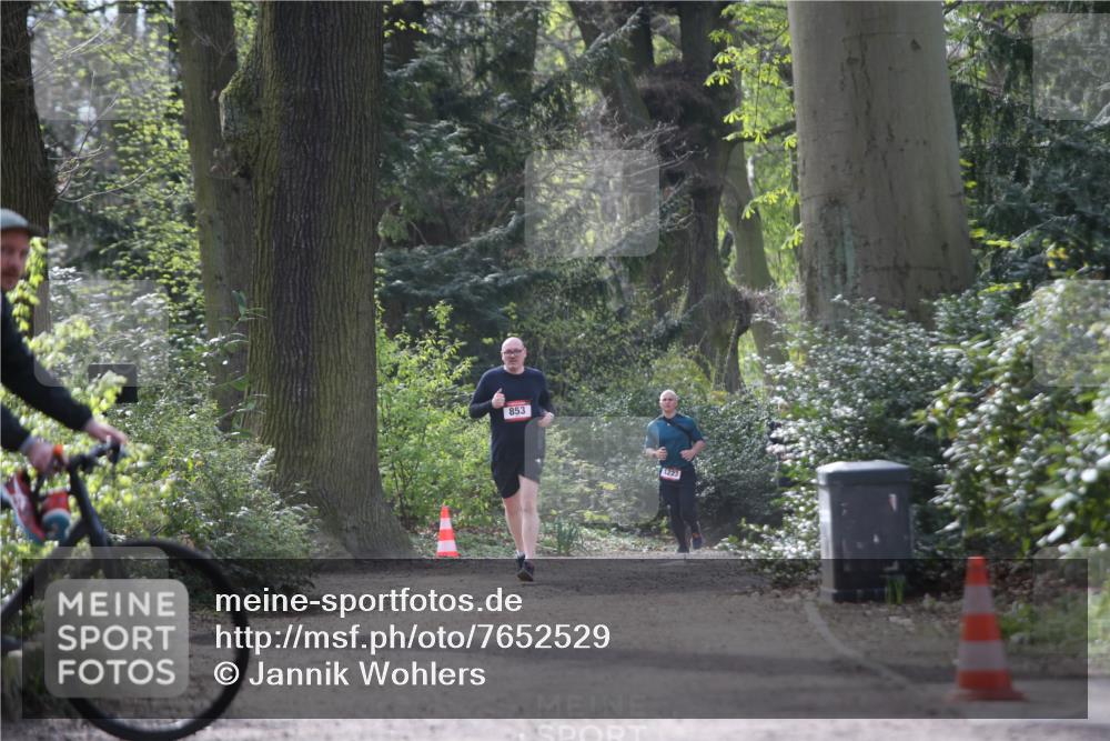 13.04.2025 - Hammer Lauf Jannik Wohlers http://msf.ph/oto/7652529 13.04.2025 10:43:47 Laufen 853 meine-sportfotos.de