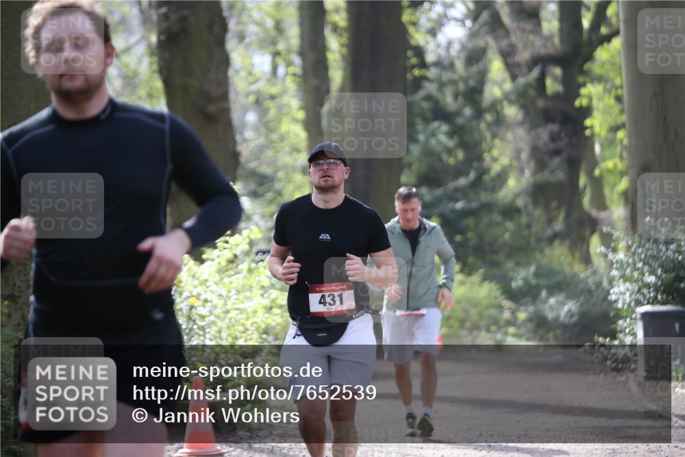 13.04.2025 - Hammer Lauf Jannik Wohlers http://msf.ph/oto/7652539 13.04.2025 10:43:38 Laufen 676, 15, 431 meine-sportfotos.de
