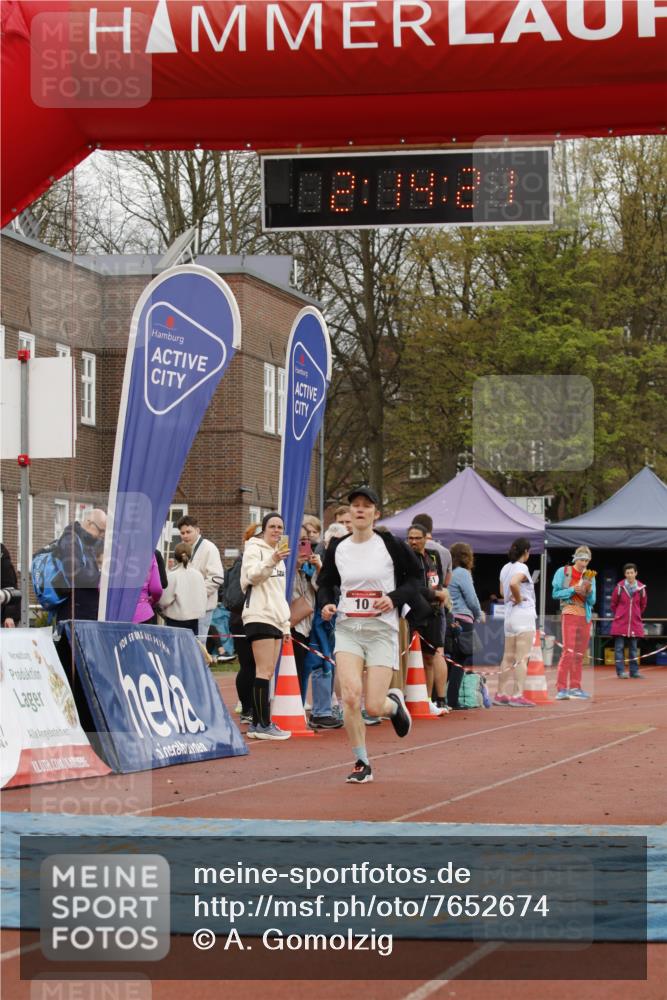 13.04.2025 - Hammer Lauf A. Gomolzig http://msf.ph/oto/7652674 13.04.2025 13:14:19 Ziel 10 meine-sportfotos.de