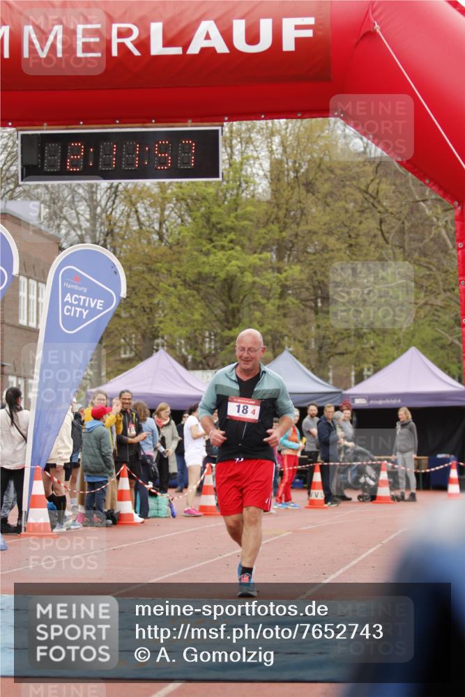 13.04.2025 - Hammer Lauf A. Gomolzig http://msf.ph/oto/7652743 13.04.2025 13:11:55 Ziel 18 meine-sportfotos.de