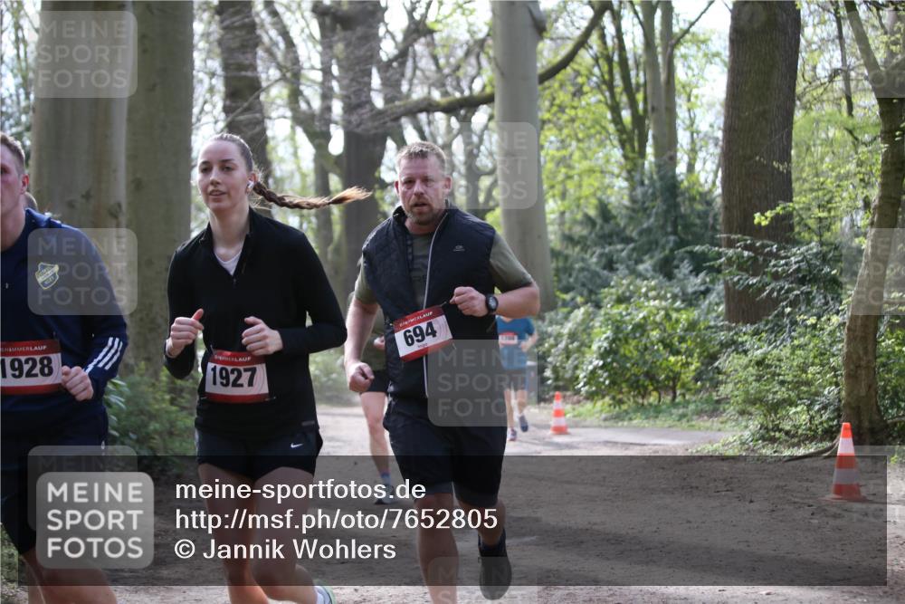13.04.2025 - Hammer Lauf Jannik Wohlers http://msf.ph/oto/7652805 13.04.2025 10:42:24 Laufen 7, 5, 1928, 1927, 694 meine-sportfotos.de