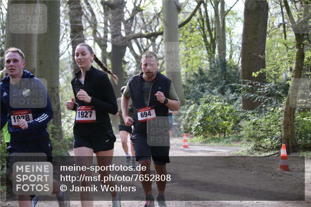 13.04.2025 - Hammer Lauf Jannik Wohlers http://msf.ph/oto/7652808 13.04.2025 10:42:24 Laufen 15, 1928, 1927, 694 meine-sportfotos.de