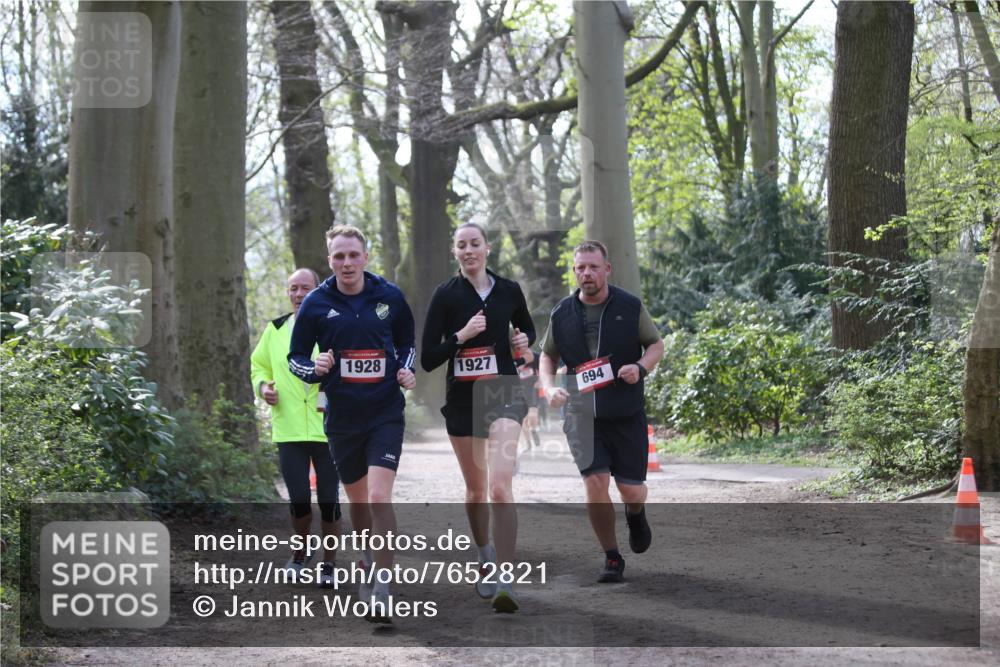 13.04.2025 - Hammer Lauf Jannik Wohlers http://msf.ph/oto/7652821 13.04.2025 10:42:23 Laufen 1928, 1927, 694 meine-sportfotos.de