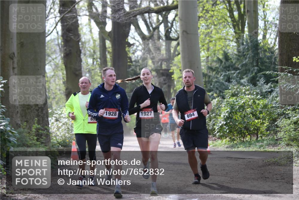 13.04.2025 - Hammer Lauf Jannik Wohlers http://msf.ph/oto/7652832 13.04.2025 10:42:22 Laufen 69, 1928, 1927, 694 meine-sportfotos.de