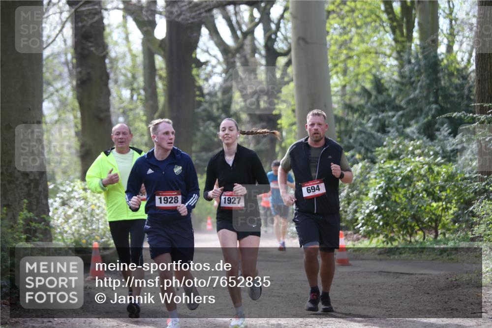 13.04.2025 - Hammer Lauf Jannik Wohlers http://msf.ph/oto/7652835 13.04.2025 10:42:22 Laufen 15, 1928, 1927, 694 meine-sportfotos.de