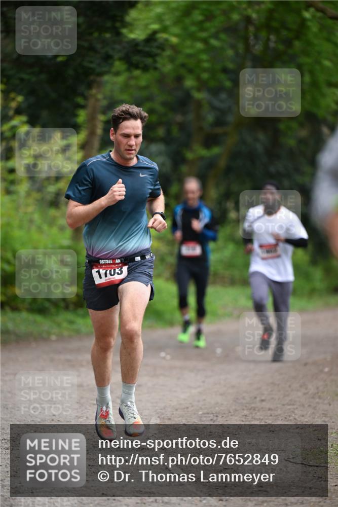 13.04.2025 - Hammer Lauf Dr. Thomas Lammeyer http://msf.ph/oto/7652849 13.04.2025 10:31:16 Laufen 15, 1703 meine-sportfotos.de
