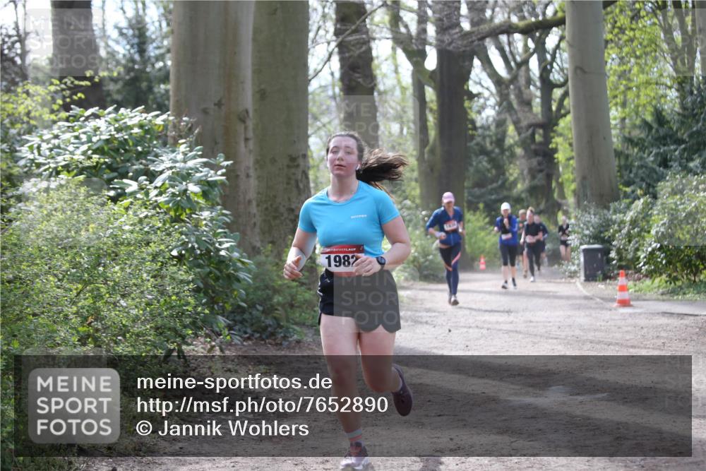 13.04.2025 - Hammer Lauf Jannik Wohlers http://msf.ph/oto/7652890 13.04.2025 10:42:09 Laufen 1982 meine-sportfotos.de