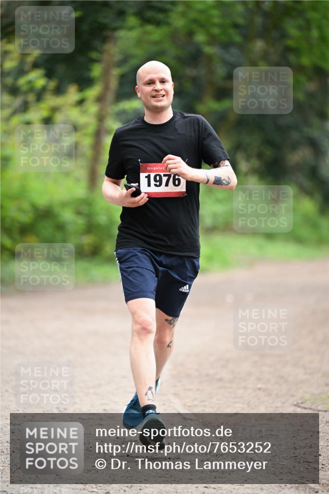 13.04.2025 - Hammer Lauf Dr. Thomas Lammeyer http://msf.ph/oto/7653252 13.04.2025 10:31:51 Laufen 15, 1976 meine-sportfotos.de