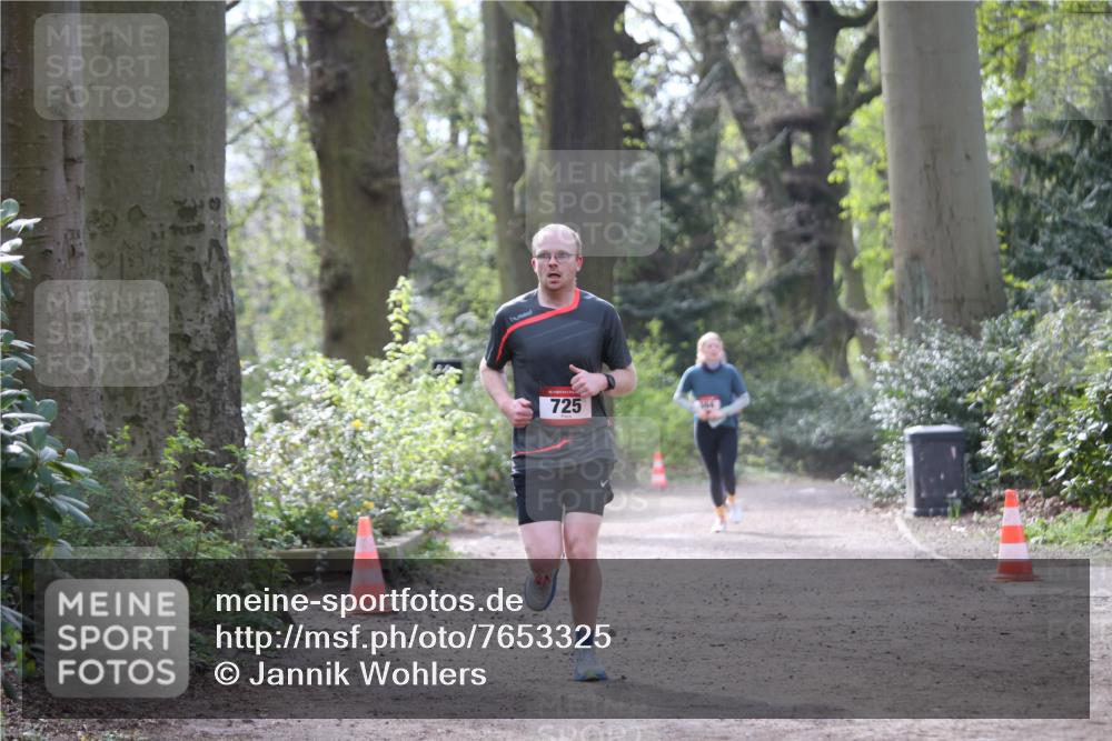 13.04.2025 - Hammer Lauf Jannik Wohlers http://msf.ph/oto/7653325 13.04.2025 10:40:35 Laufen 725 meine-sportfotos.de