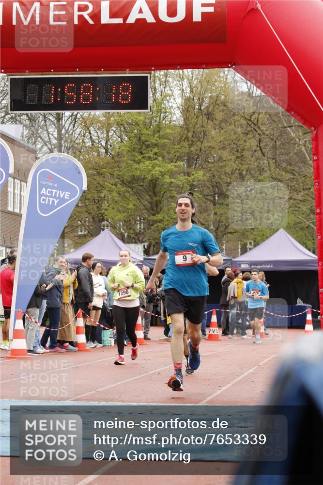 13.04.2025 - Hammer Lauf A. Gomolzig http://msf.ph/oto/7653339 13.04.2025 12:58:17 Ziel 9, 524, 1296 meine-sportfotos.de