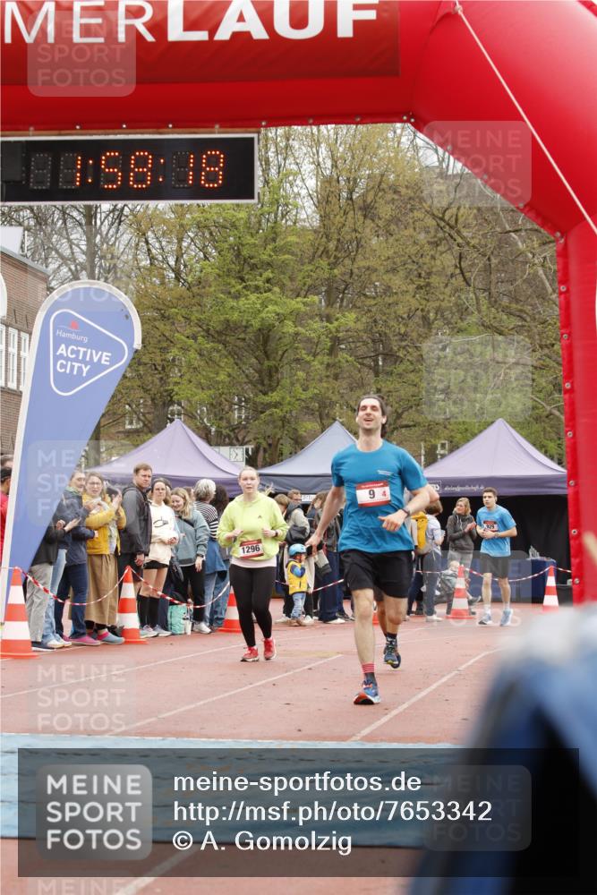 13.04.2025 - Hammer Lauf A. Gomolzig http://msf.ph/oto/7653342 13.04.2025 12:58:16 Ziel 9, 524, 1296 meine-sportfotos.de
