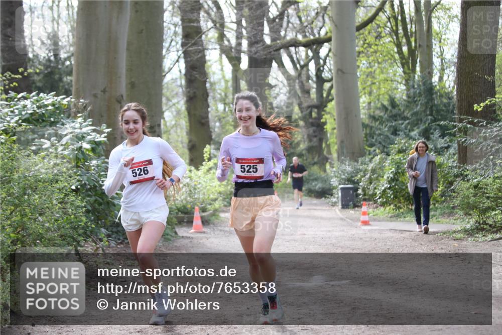 13.04.2025 - Hammer Lauf Jannik Wohlers http://msf.ph/oto/7653358 13.04.2025 10:40:20 Laufen 526, 15, 525 meine-sportfotos.de
