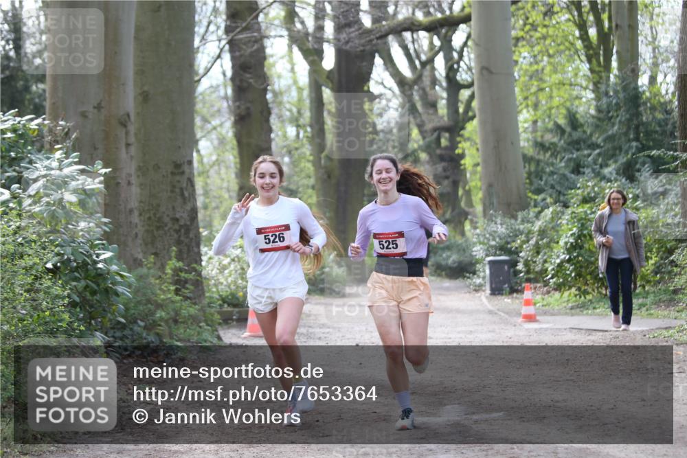 13.04.2025 - Hammer Lauf Jannik Wohlers http://msf.ph/oto/7653364 13.04.2025 10:40:20 Laufen 526, 525 meine-sportfotos.de