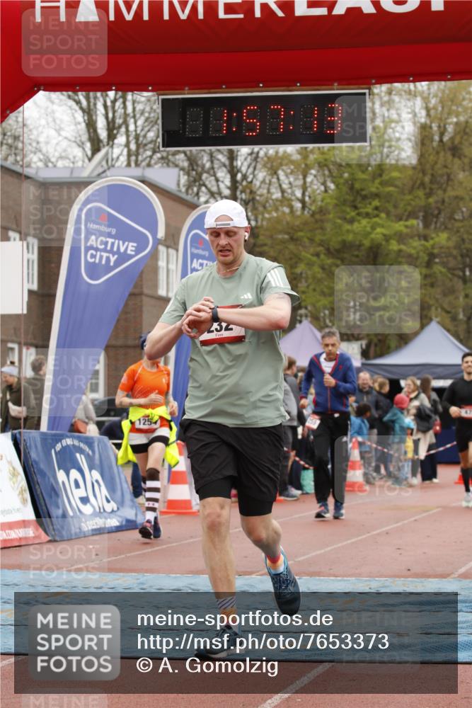 13.04.2025 - Hammer Lauf A. Gomolzig http://msf.ph/oto/7653373 13.04.2025 12:57:11 Ziel 232, 475, 1080, 1254, 1255 meine-sportfotos.de