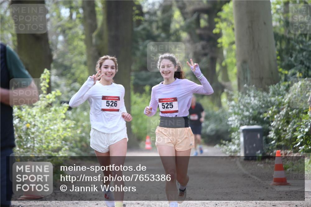 13.04.2025 - Hammer Lauf Jannik Wohlers http://msf.ph/oto/7653386 13.04.2025 10:40:18 Laufen 15, 526, 525 meine-sportfotos.de
