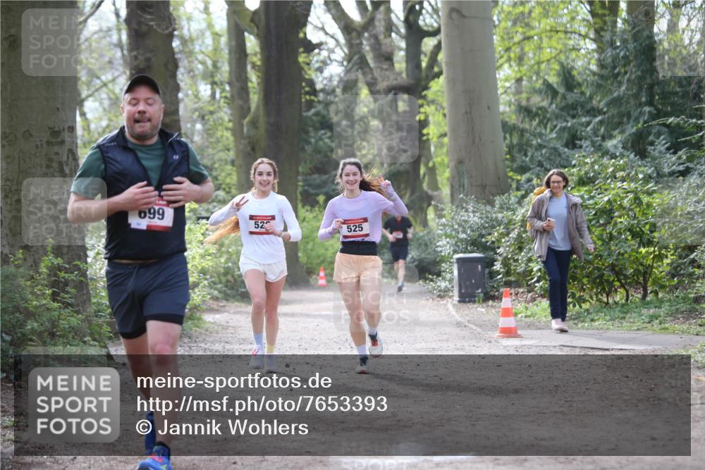 13.04.2025 - Hammer Lauf Jannik Wohlers http://msf.ph/oto/7653393 13.04.2025 10:40:18 Laufen 699, 52, 525 meine-sportfotos.de