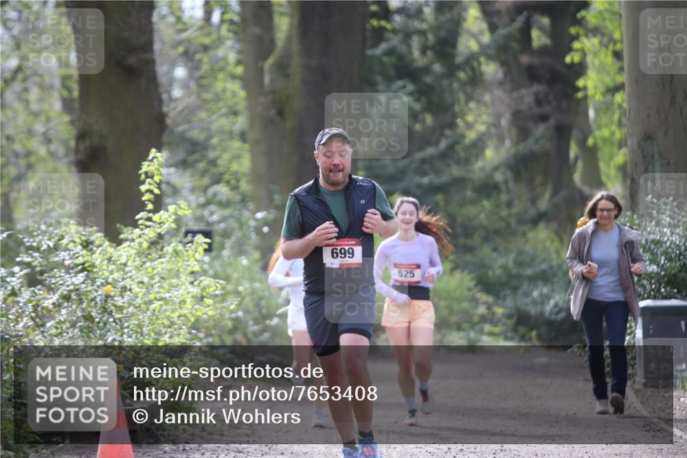 13.04.2025 - Hammer Lauf Jannik Wohlers http://msf.ph/oto/7653408 13.04.2025 10:40:15 Laufen 699, 93, 525 meine-sportfotos.de