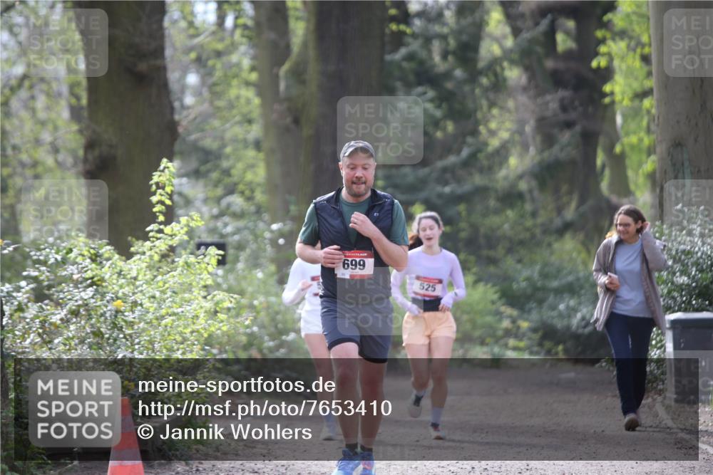 13.04.2025 - Hammer Lauf Jannik Wohlers http://msf.ph/oto/7653410 13.04.2025 10:40:14 Laufen 699, 525 meine-sportfotos.de