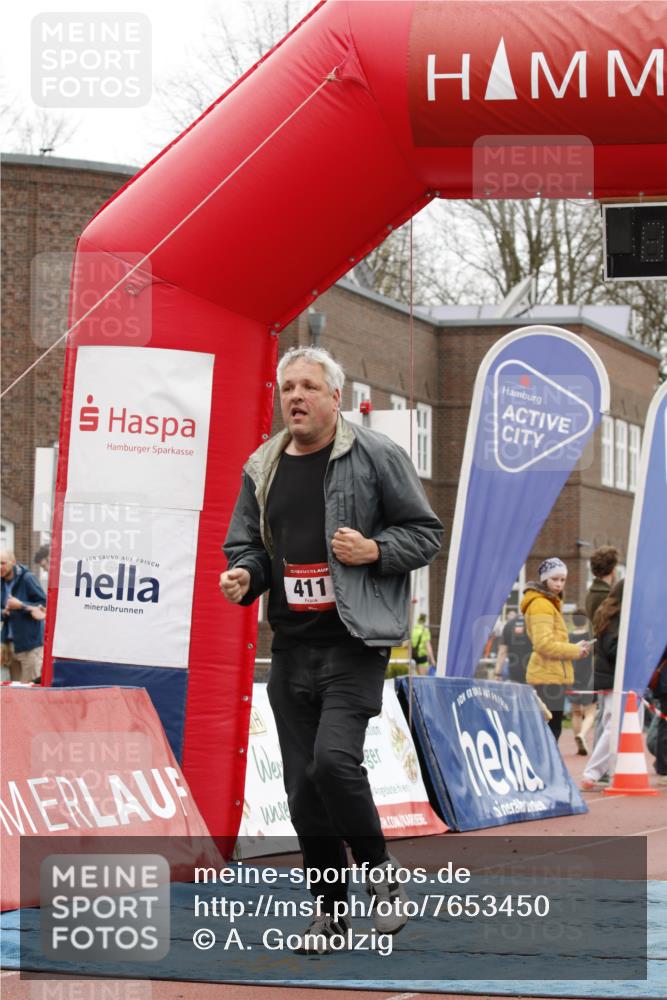 13.04.2025 - Hammer Lauf A. Gomolzig http://msf.ph/oto/7653450 13.04.2025 12:56:14 Ziel 145, 397, 411, 442 meine-sportfotos.de